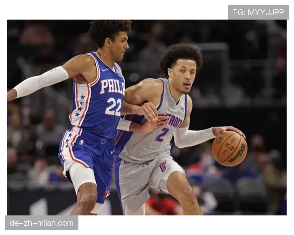 凯德·坎宁安无球跑动提升团队三分命中率显著拉开进攻空间